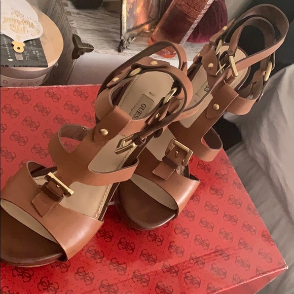 Heels - Picture 2 of 2